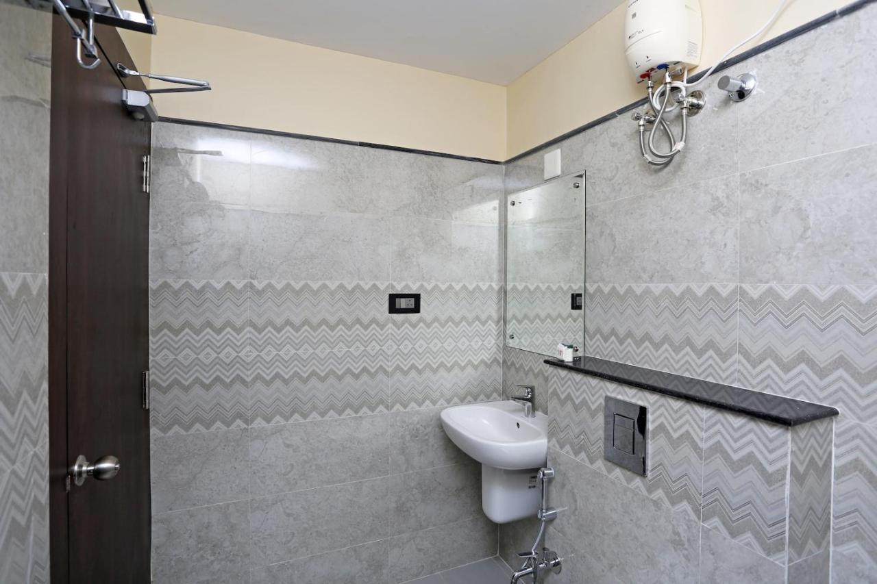 Hotel Golden Orchid Бхубанешвара Экстерьер фото