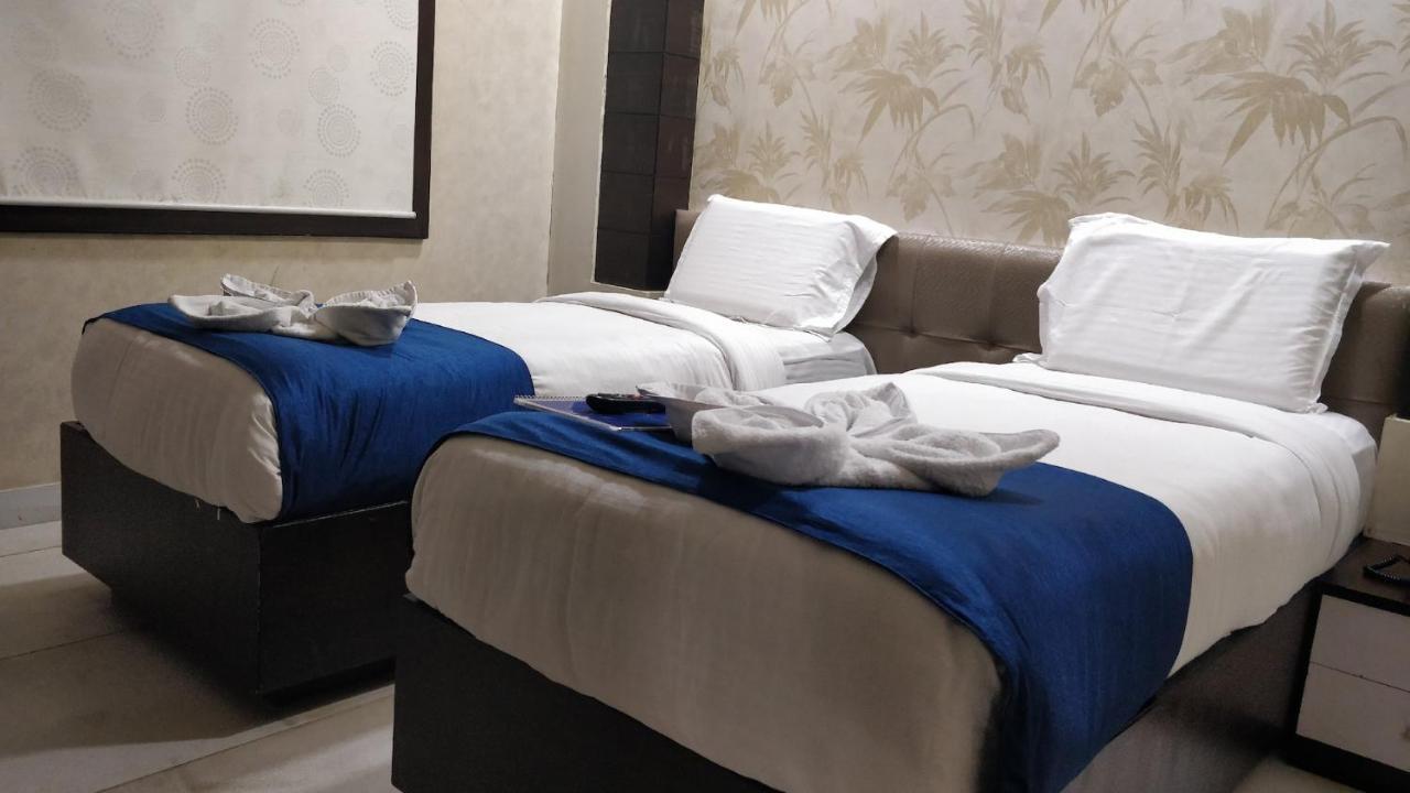 Hotel Golden Orchid Бхубанешвара Экстерьер фото